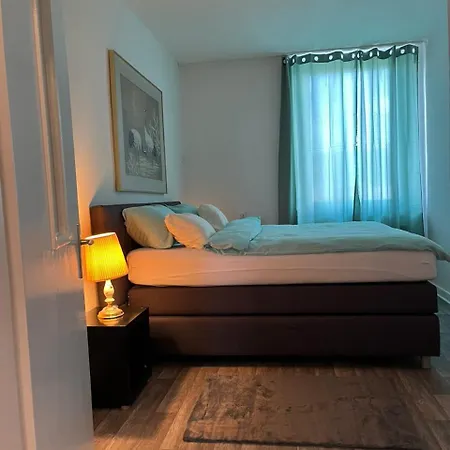 Mit Balkon In Herz Von *