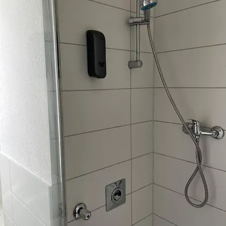 Mit Balkon In Herz Von *